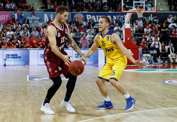 队拿下重要 队拿下重要